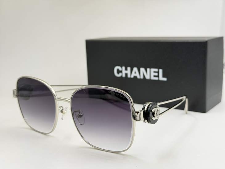 Picture of Chanel Sunglasses _SKUfw79278787fw